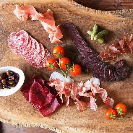 Casa Toedi Restaurant 3* Trun