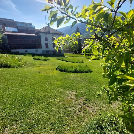 Casa Toedi Restaurant Värdshus Trun